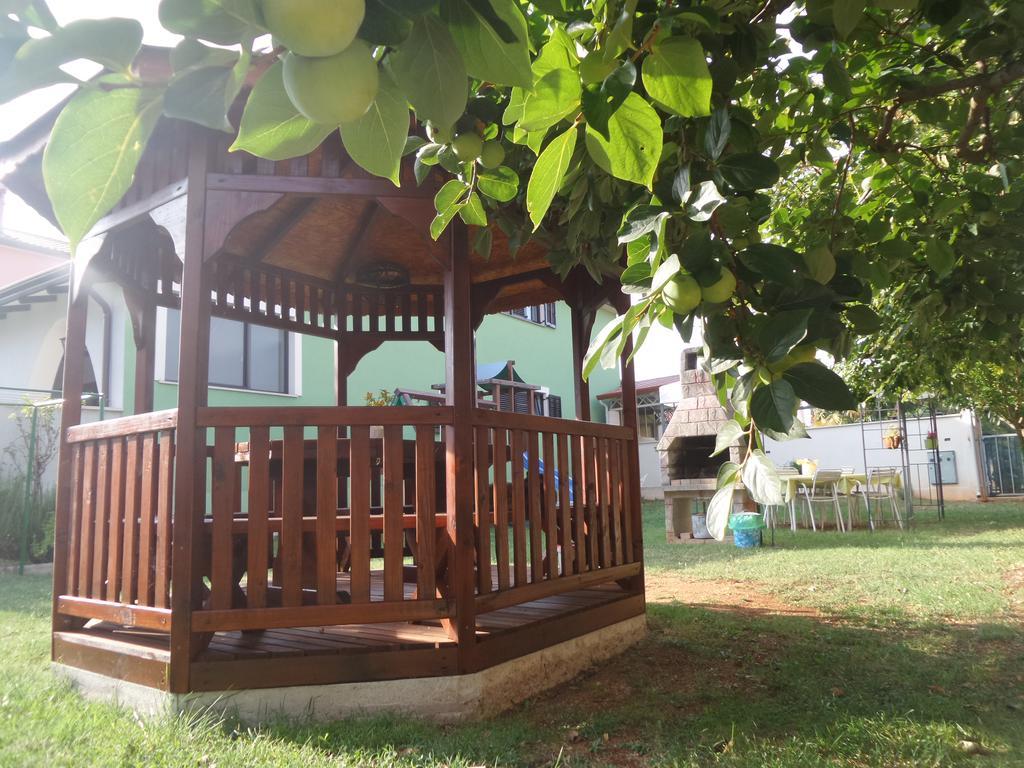 Apartmani Lina Umag Kültér fotó